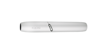 Man unpacking IQOS